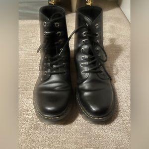 Doc Martens Women Size 9